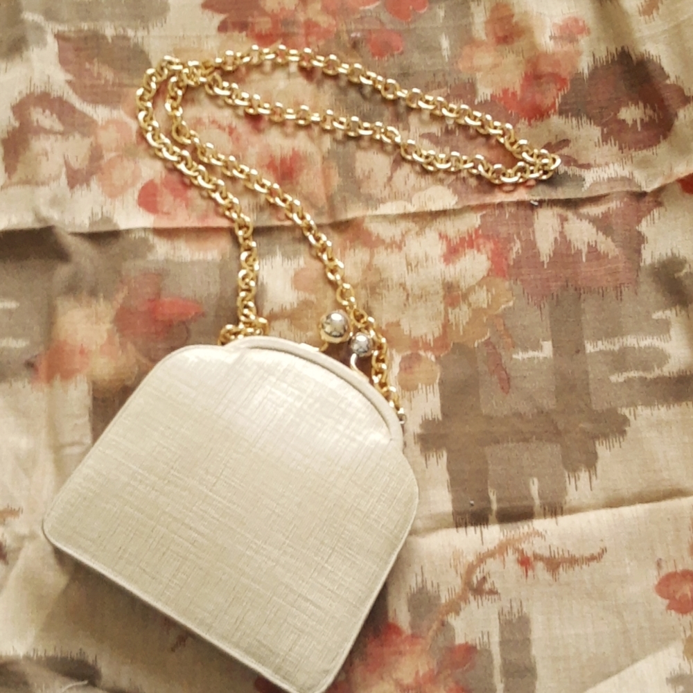 Vintage Judith Leiber Dressy Day Handbag Pearlescent Cream Leather Gold Chain